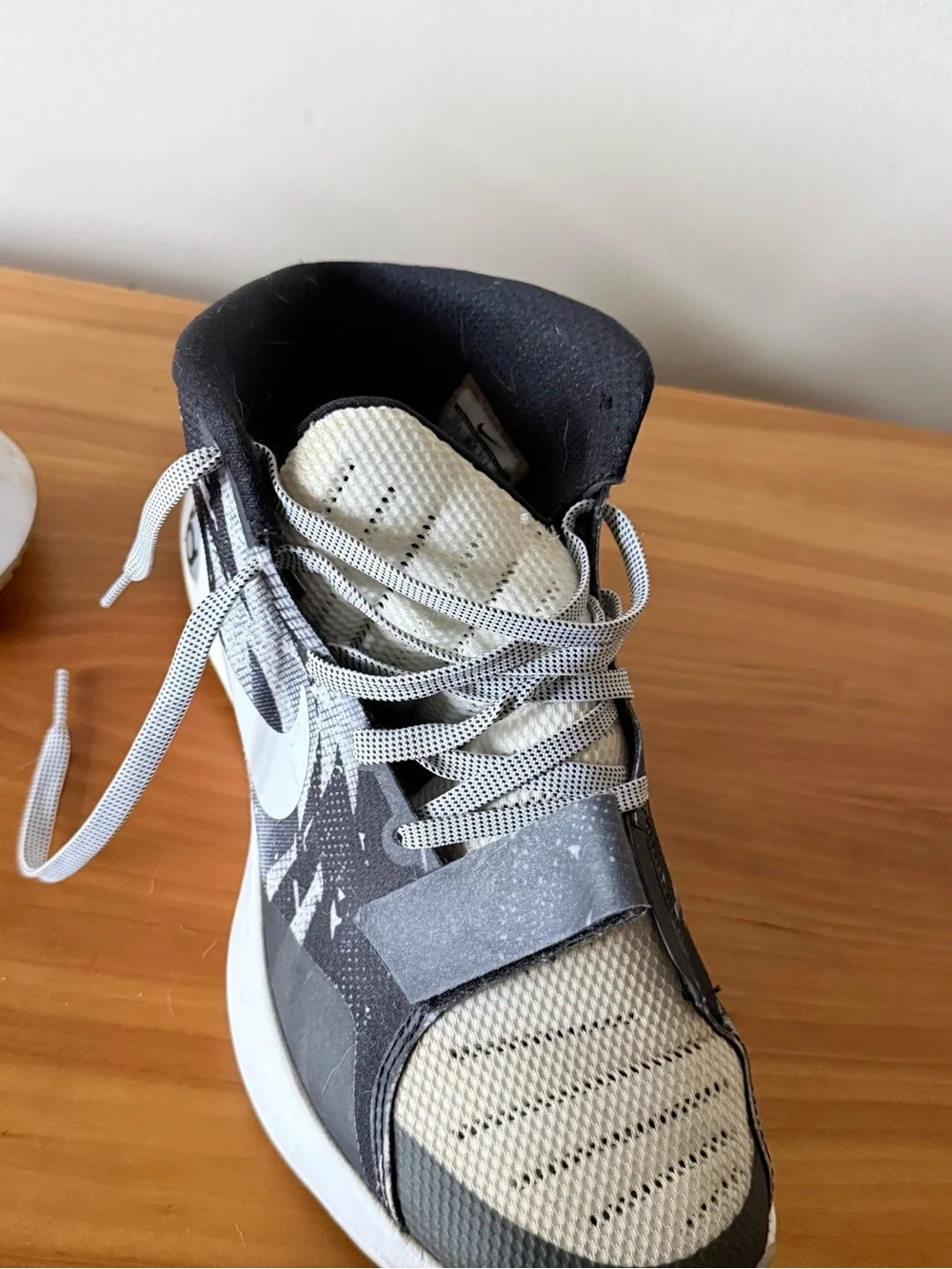 Nike Black and Cream Men's Training Sneakers